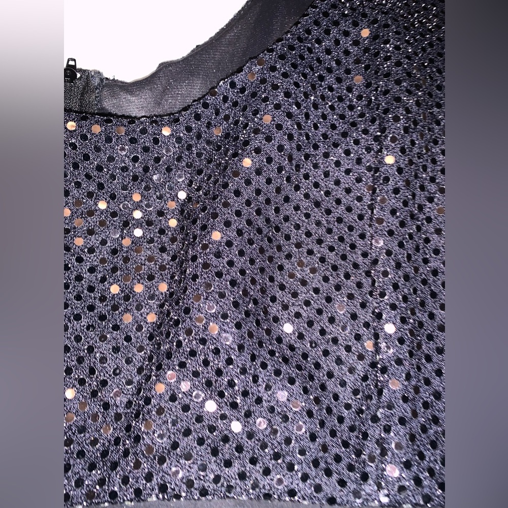 Dress - Picture 3 of 4